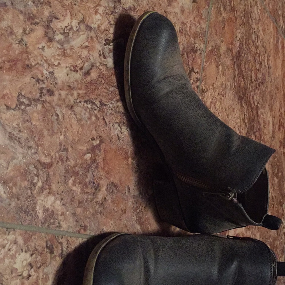 Booties! - Picture 4 of 4